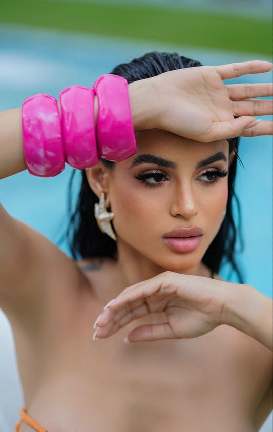 Hot pink opaque bangle